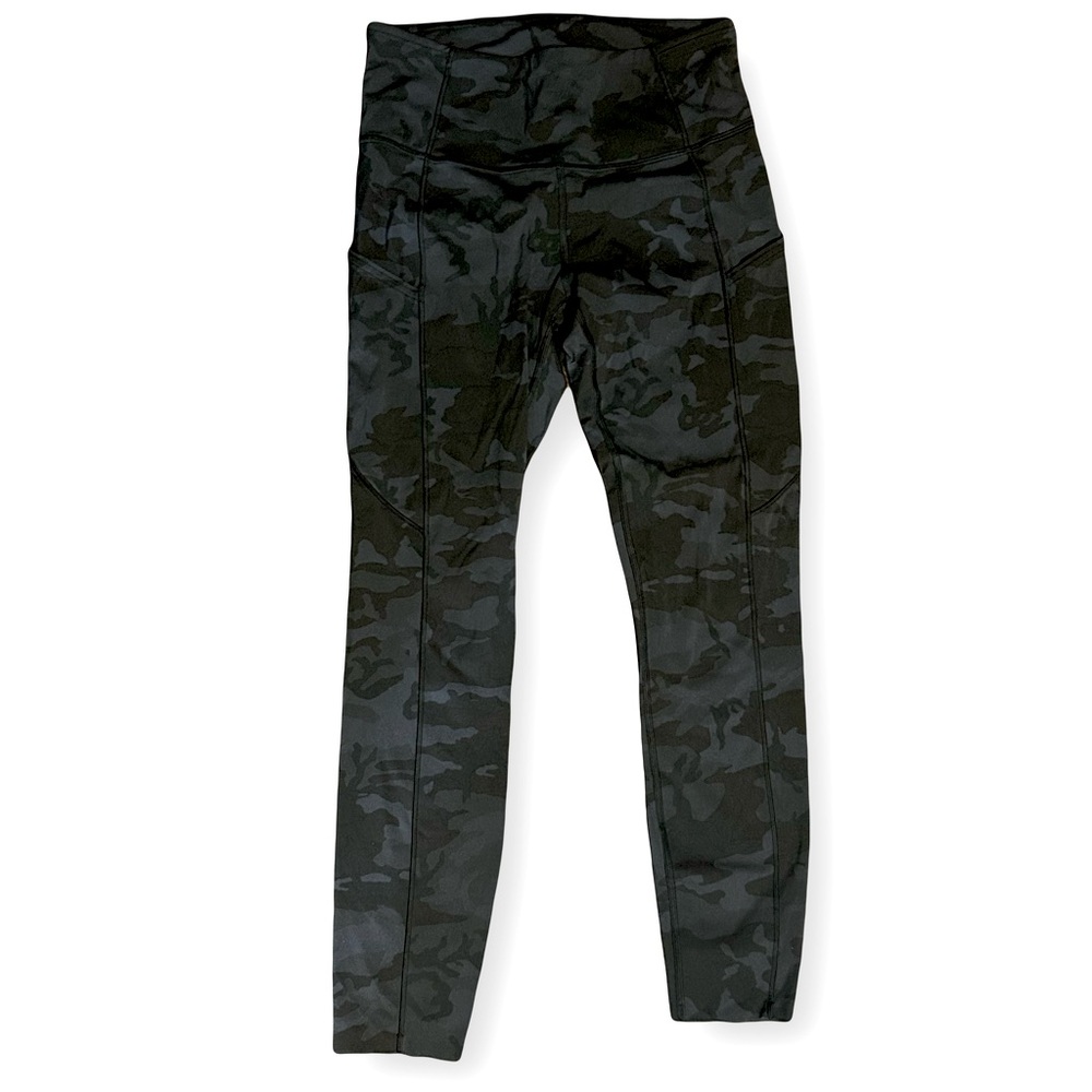 Lululemon / Fast and Free Tight II size 6 in Incognito Blue Gray Camo